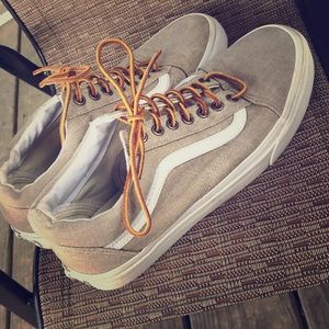 VANS OLD SKOOL SNEAKERS